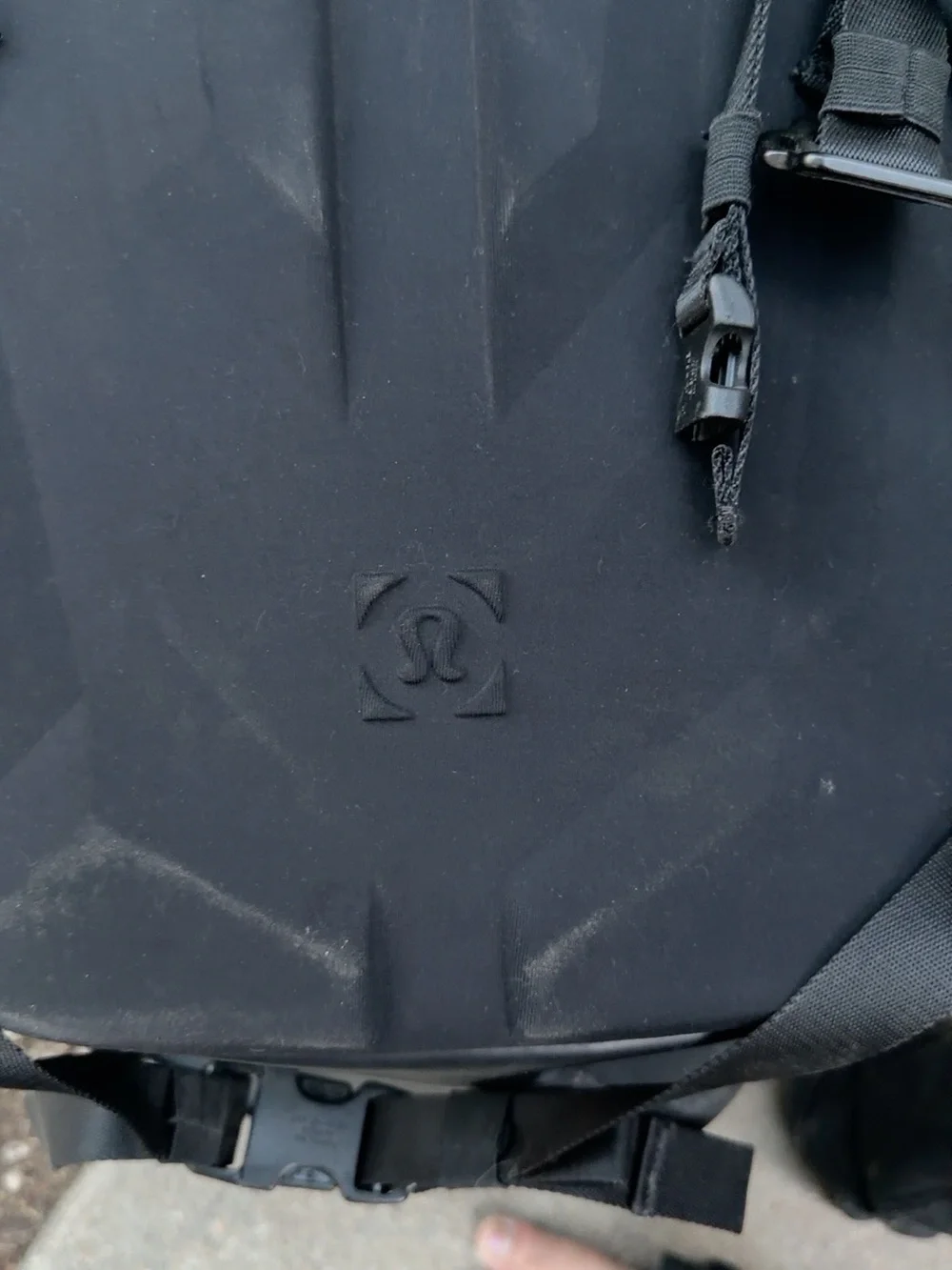 lululemon athletica Black Men's Backpack – Minimalist Urban Carry